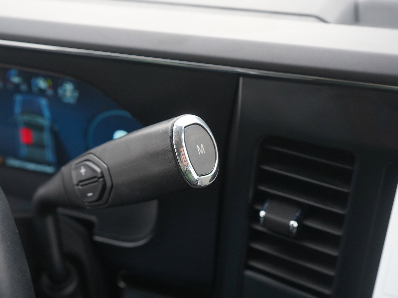 Used 2024 Ford F350 Lariat image 24