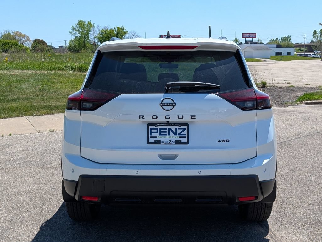 New 2026 Nissan Rogue Dark Armor AWD/4WD image 6