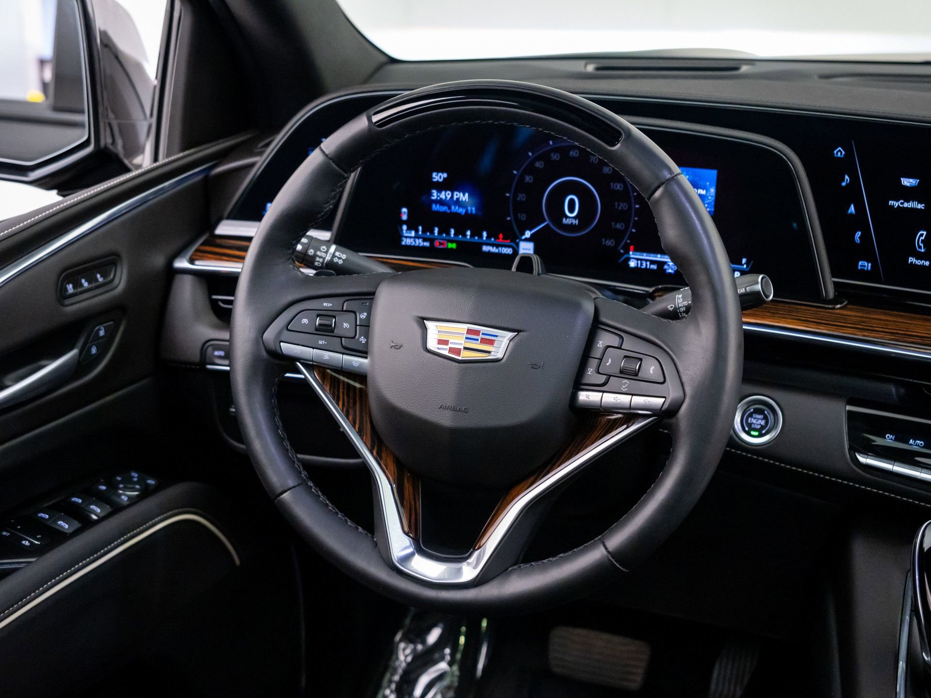 Certified 2024 Cadillac Escalade Premium Luxury AWD/4WD image 12
