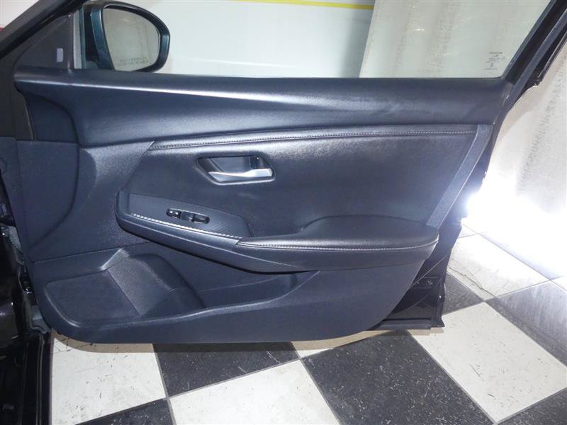 Used 2025 Nissan Sentra SV FWD image 25