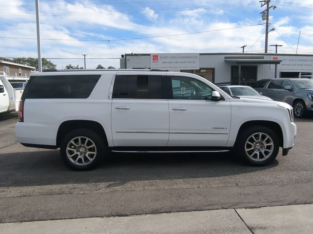 Used 2020 GMC Yukon XL Denali w/ Open Road Package image 8