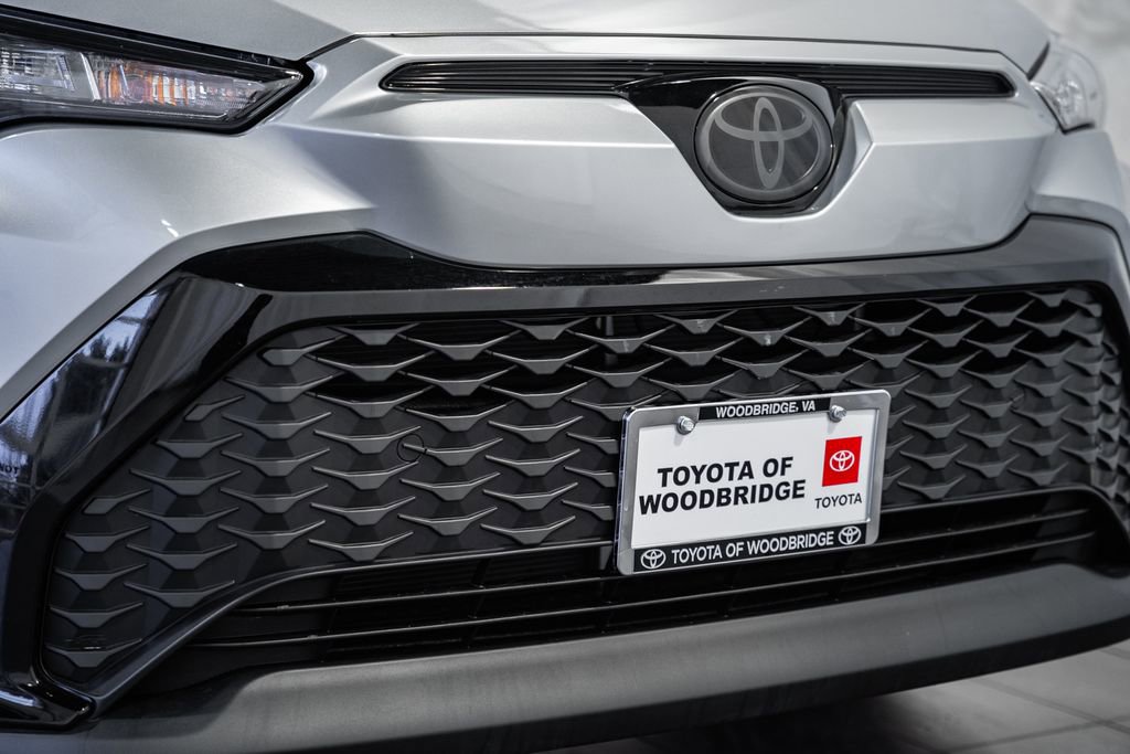 Used 2024 Toyota Corolla Cross SE image 9