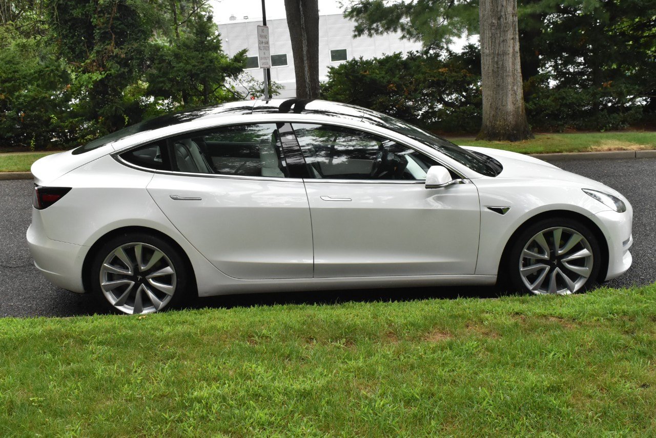 Used 2020 Tesla Model 3 Long Range AWD/4WD image 8