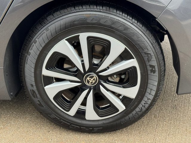 Used 2019 Toyota Prius Prime Premium image 5