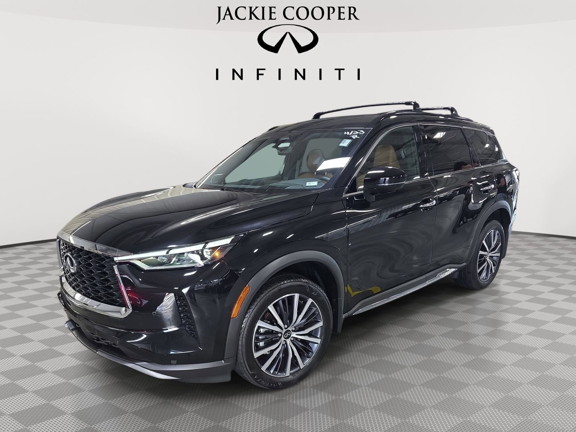 Used 2025 INFINITI QX60 Autograph w/ Cargo Package AWD/4WD image 2