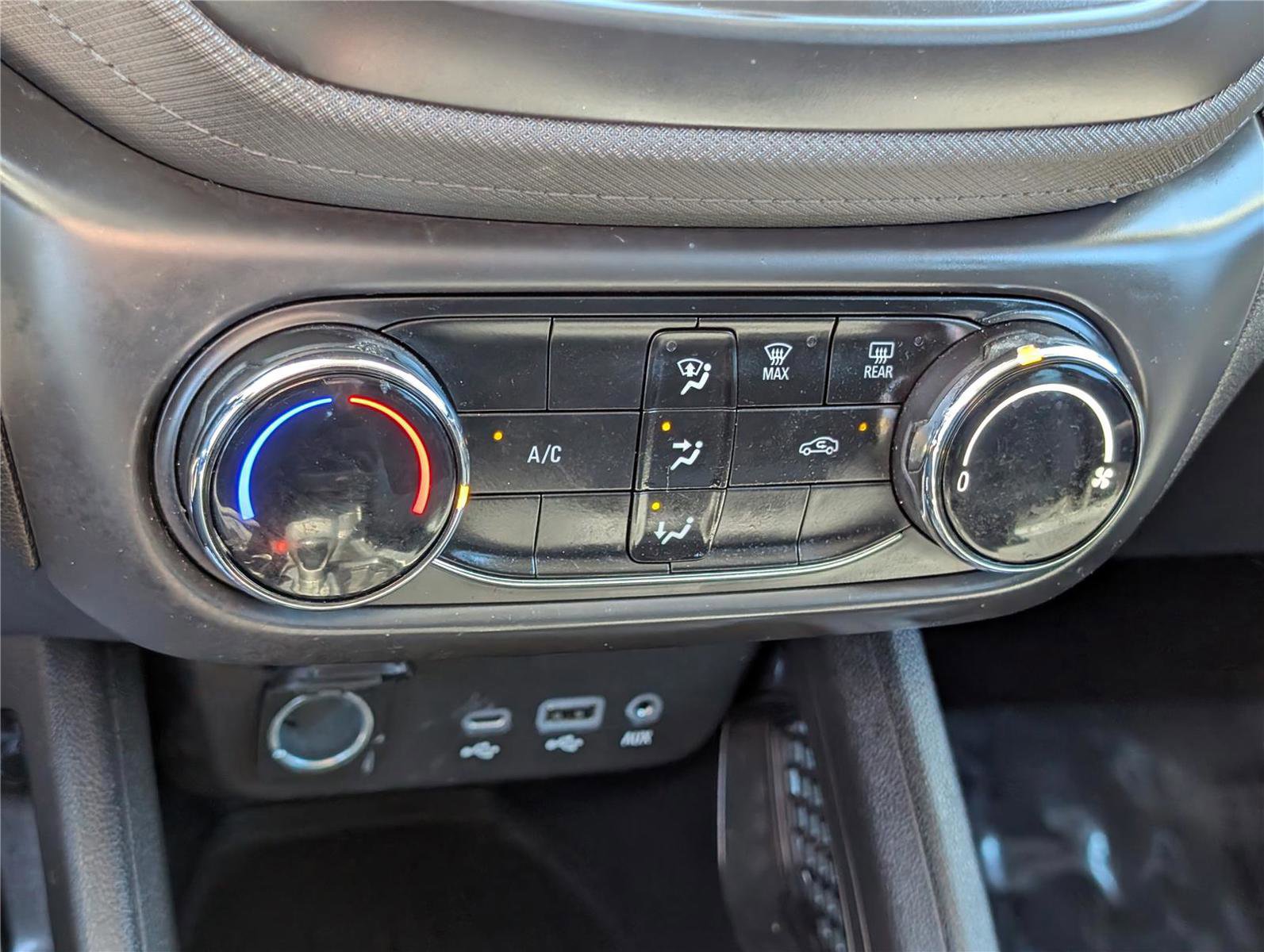 Used 2022 Chevrolet TrailBlazer LS image 23