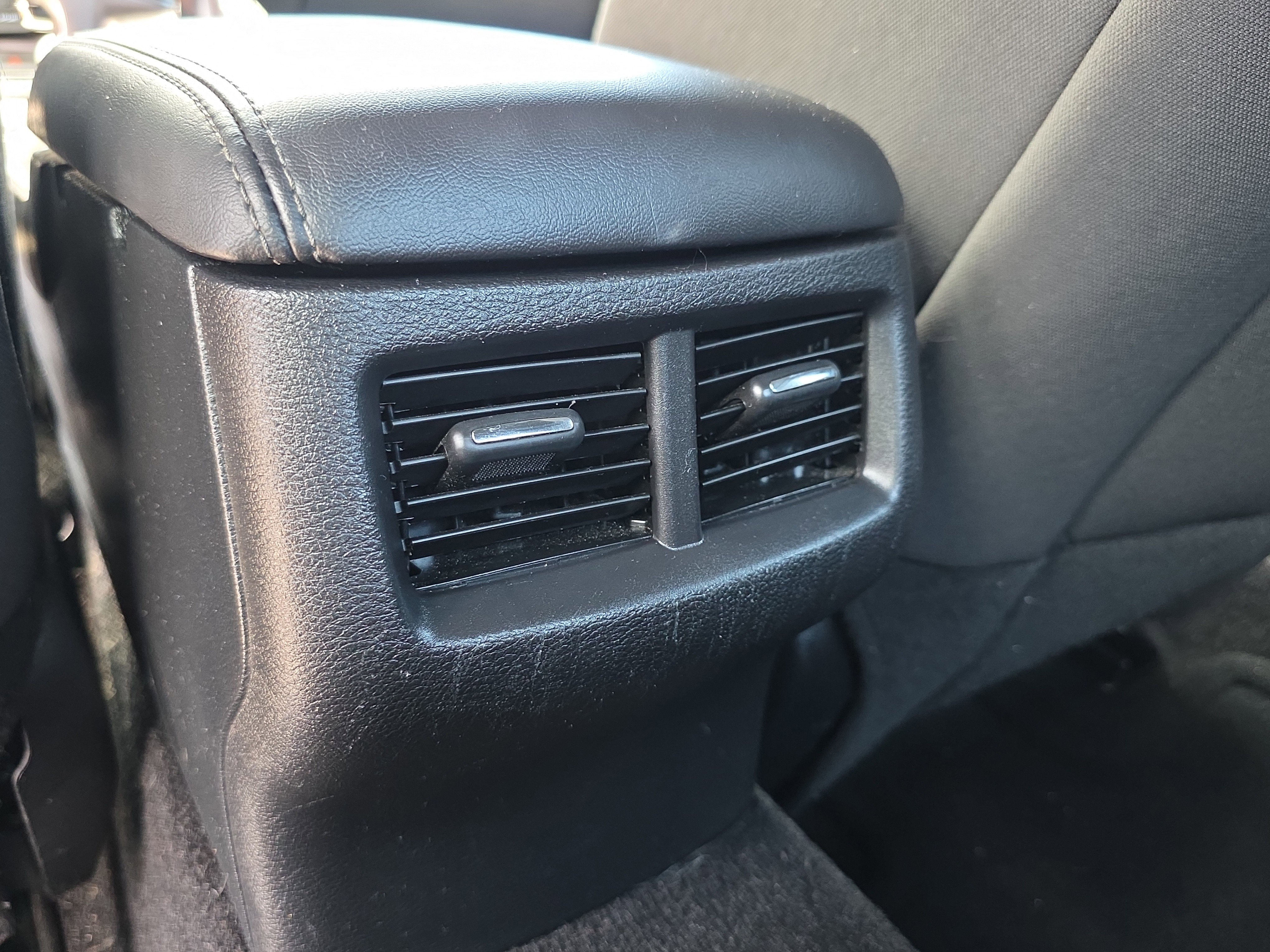 Used 2020 Dodge Challenger SXT image 16