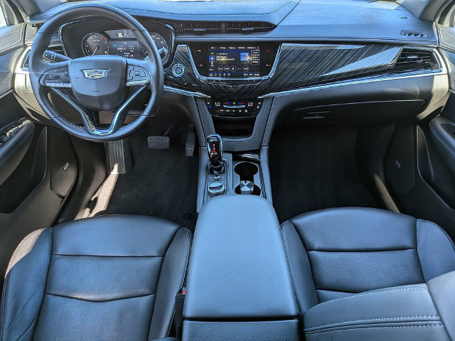 Certified 2025 Cadillac XT6 Premium Luxury AWD/4WD image 20