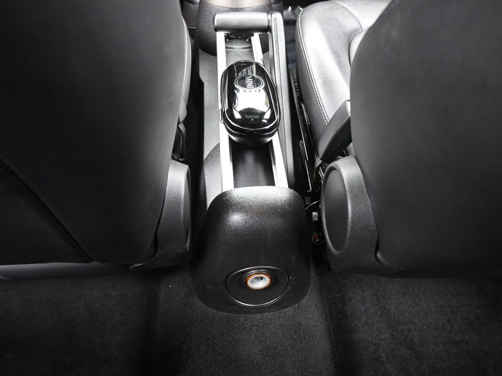 Used 2012 MINI Cooper Countryman image 28