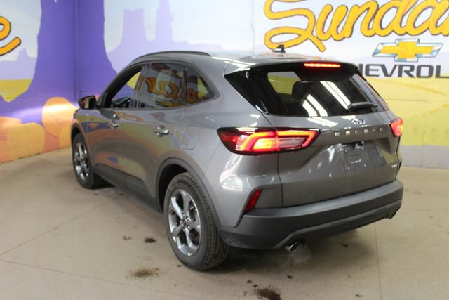 Used 2025 Ford Escape ST-Line AWD/4WD image 5