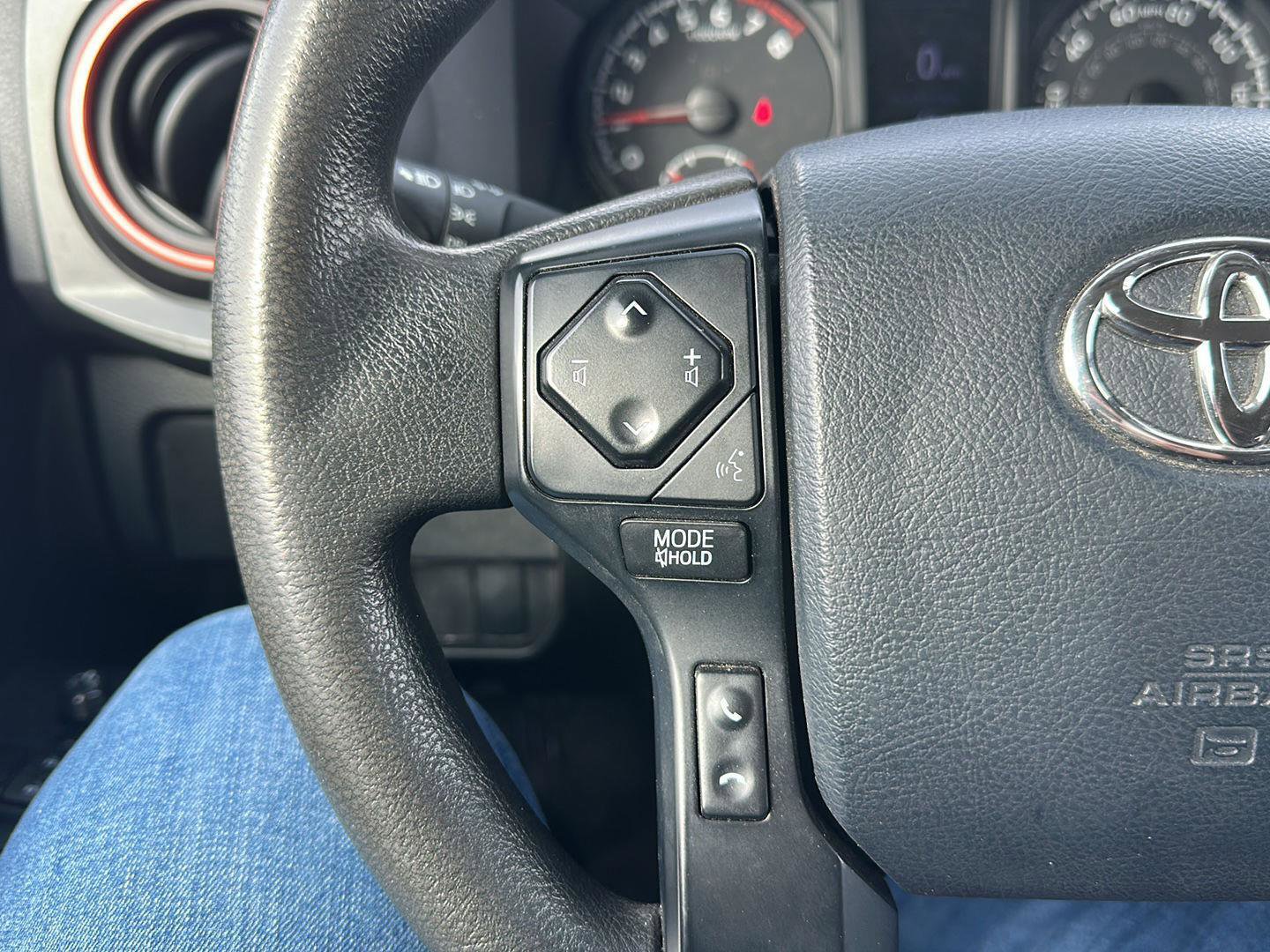 Used 2020 Toyota Tacoma SR image 13