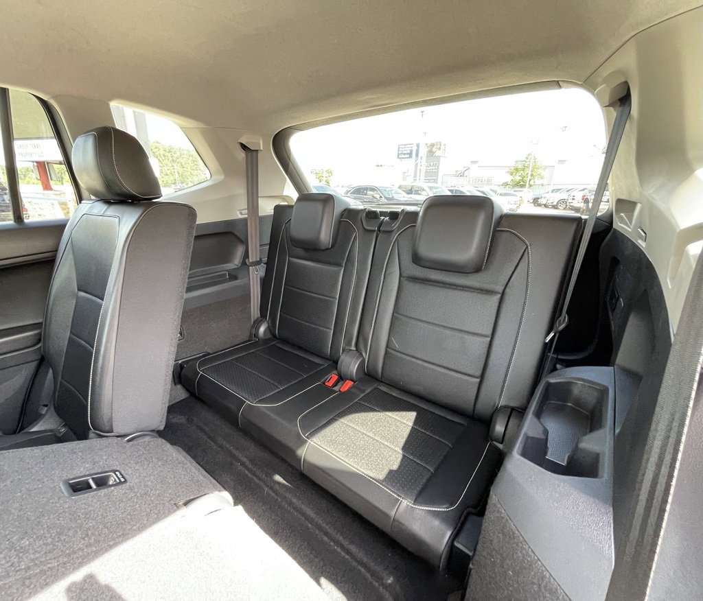 Used 2021 Volkswagen Tiguan SE image 35