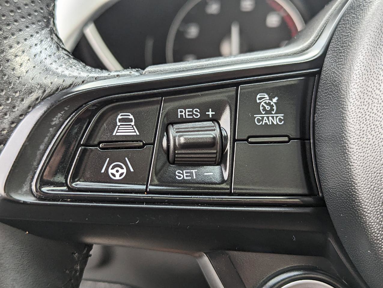 Used 2022 Alfa Romeo Giulia Veloce image 16