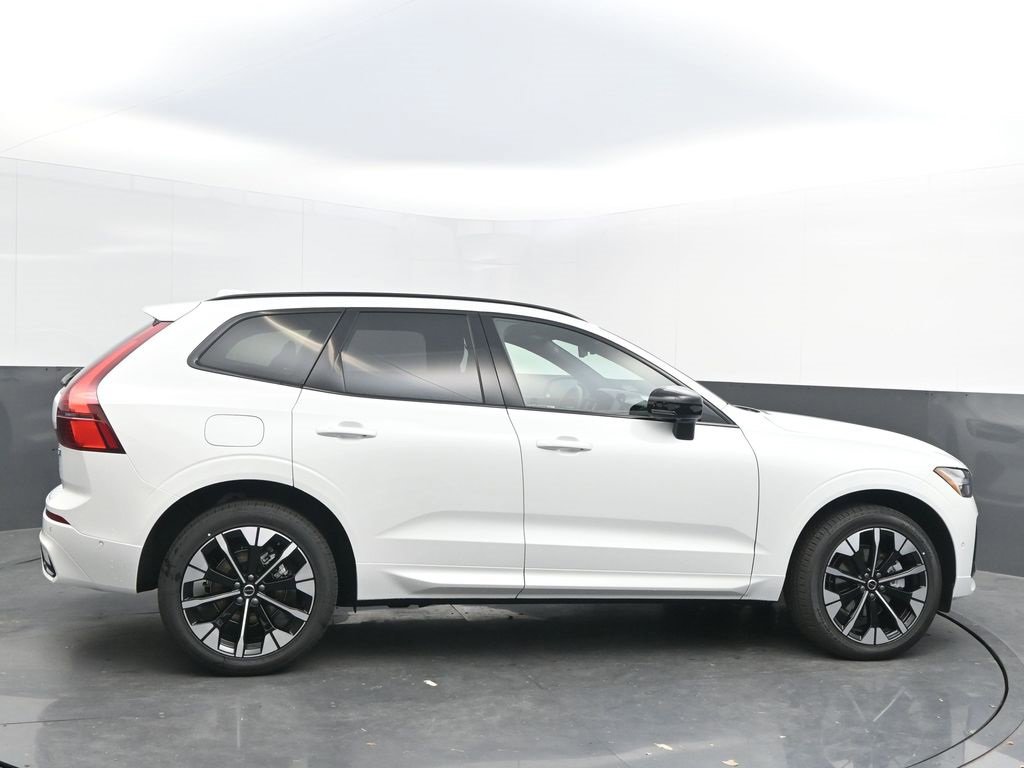 New 2026 Volvo XC60 B5 Plus w/ Protection Package Premier image 8