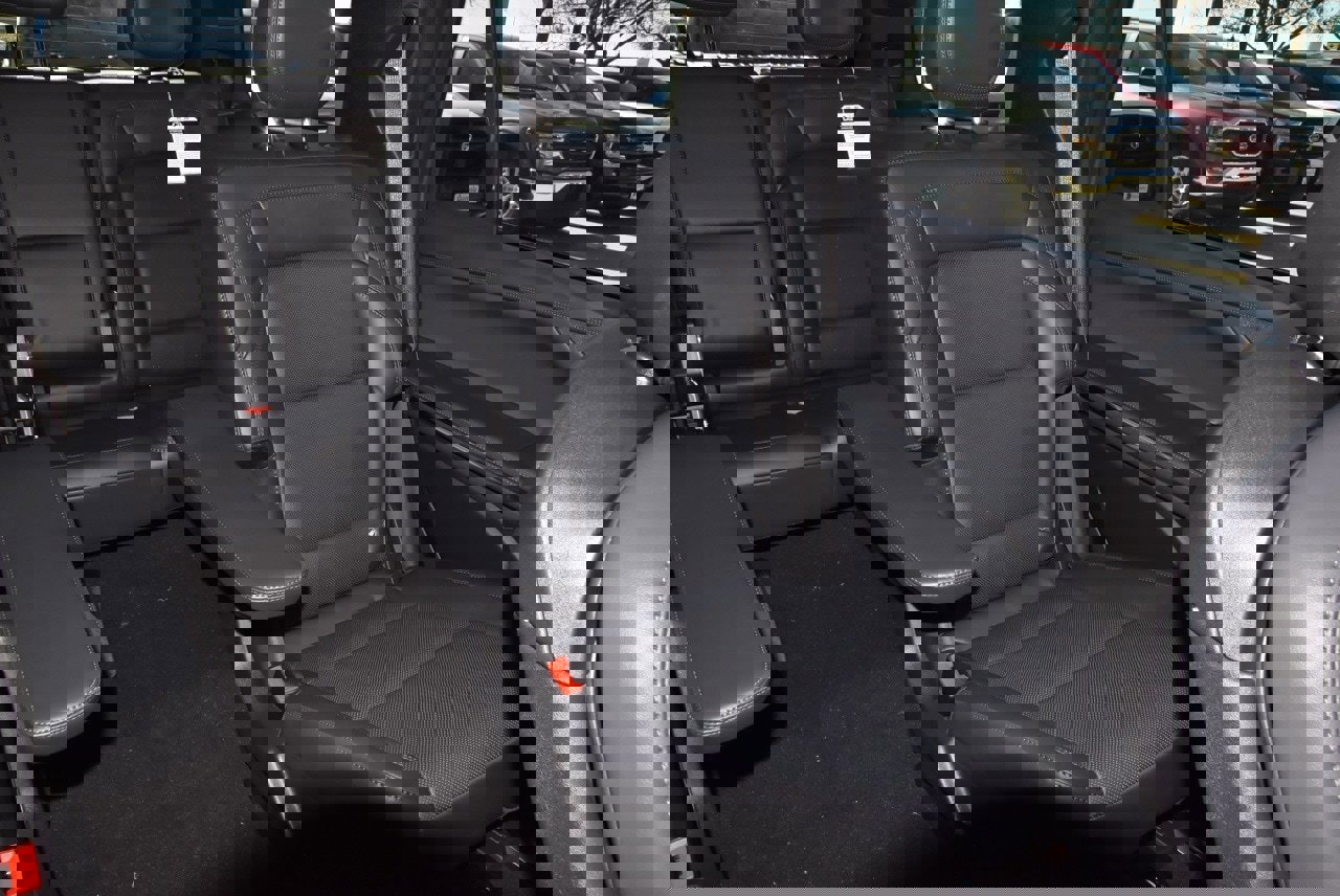 New 2025 Lincoln Navigator Reserve w/ Jet Appearance Package image 29