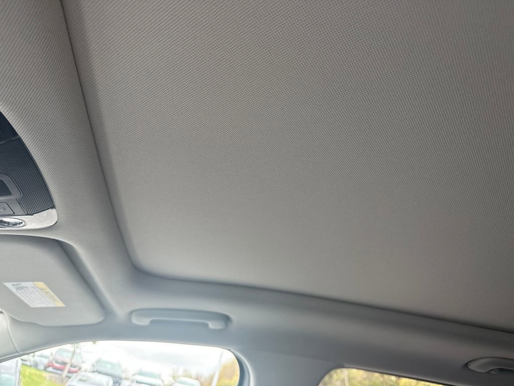 New 2026 Kia Sorento S image 15