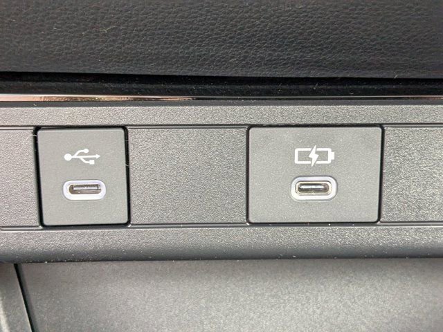 New 2025 Toyota Prius XLE image 41