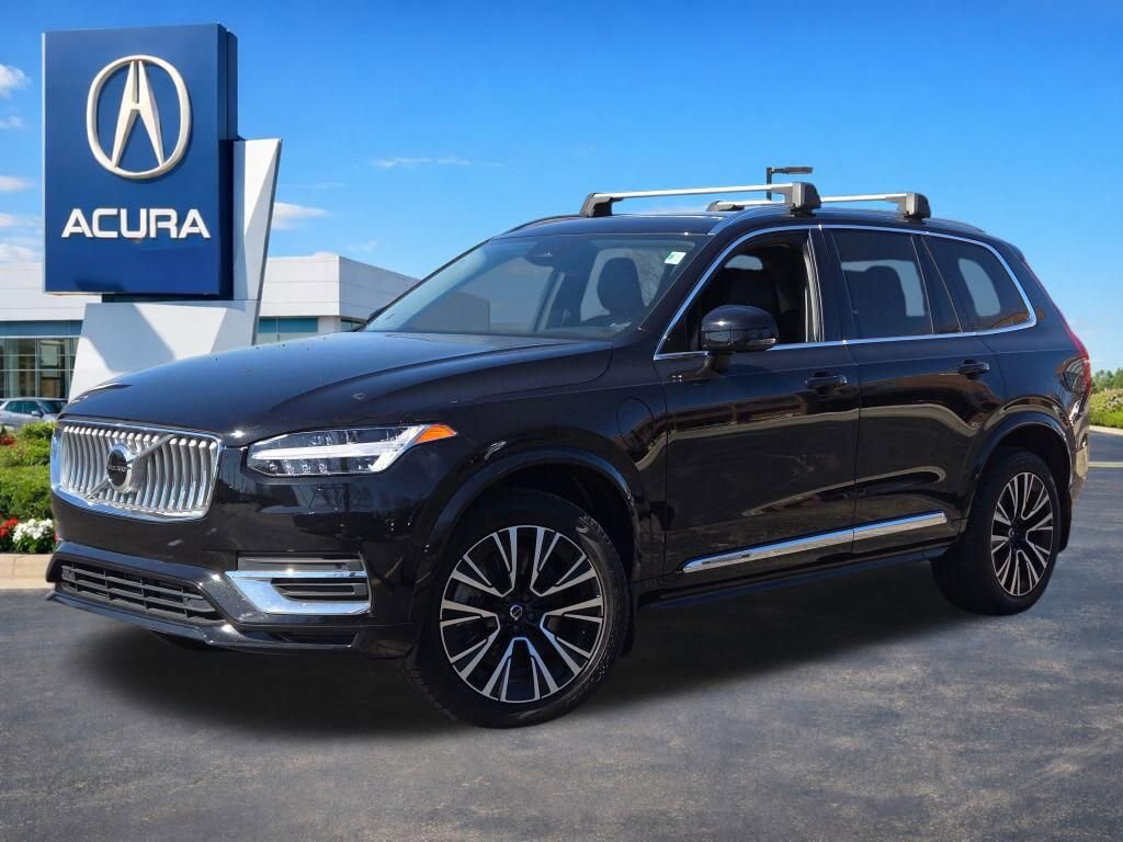 Used 2023 Volvo XC90 T8 Core image 2