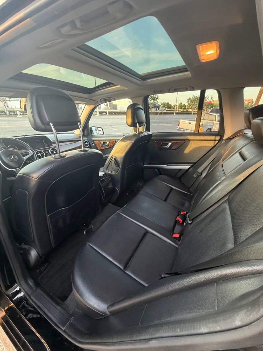 Used 2015 Mercedes-Benz GLK 350 4MATIC image 5