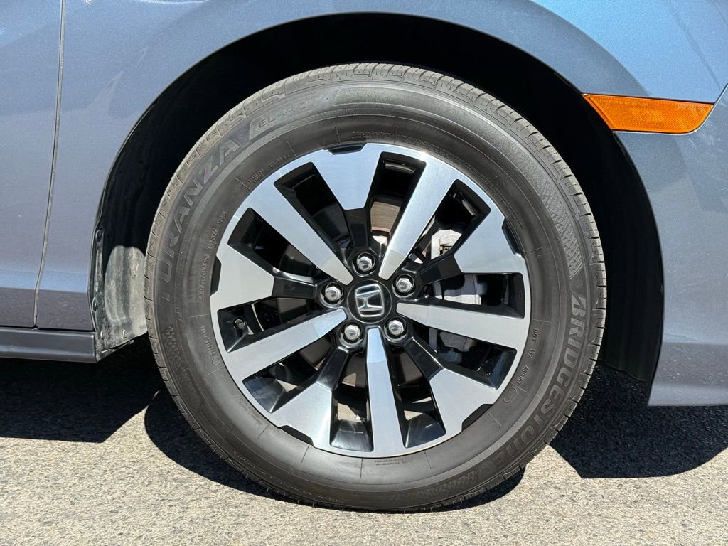 Used 2025 Honda Odyssey EX-L image 16