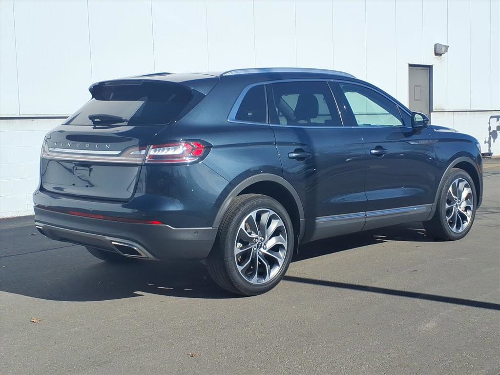 Certified 2023 Lincoln Nautilus Reserve w/ Equipment Group 201A image 6