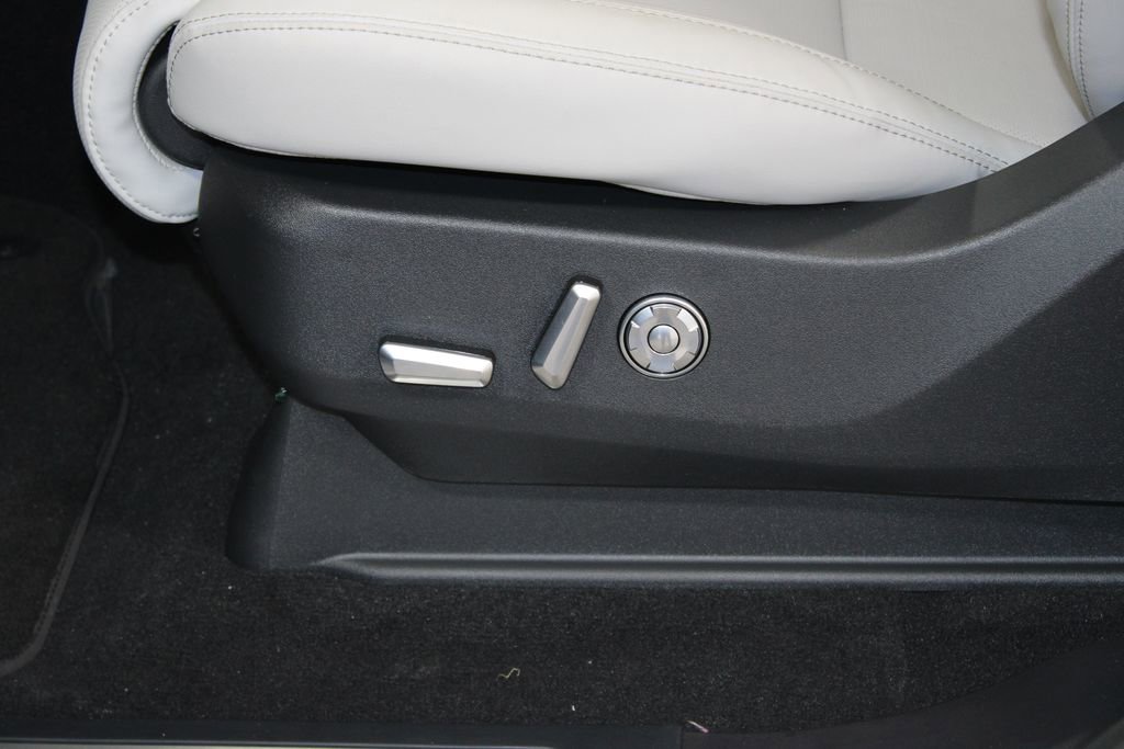 New 2026 Lincoln Navigator L Reserve image 23