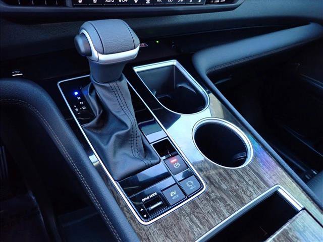 Used 2025 Toyota Sienna Platinum image 21