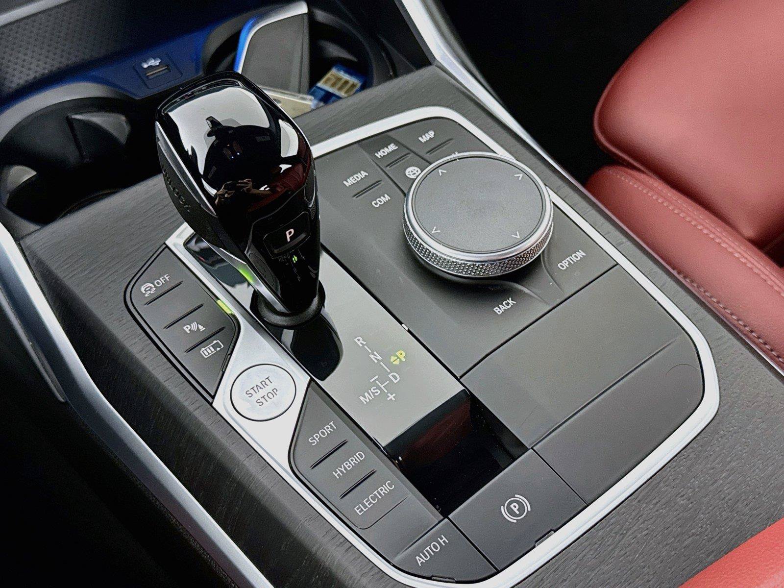 Used 2022 BMW 330e w/ Driving Assistance Package RWD image 25