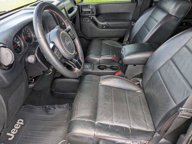 Used 2012 Jeep Wrangler Unlimited Sahara AWD/4WD image 15