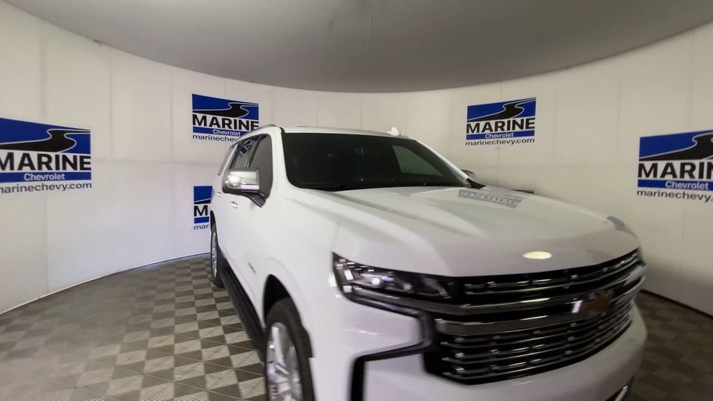 Used 2024 Chevrolet Tahoe Premier w/ Premium Package AWD/4WD image 4