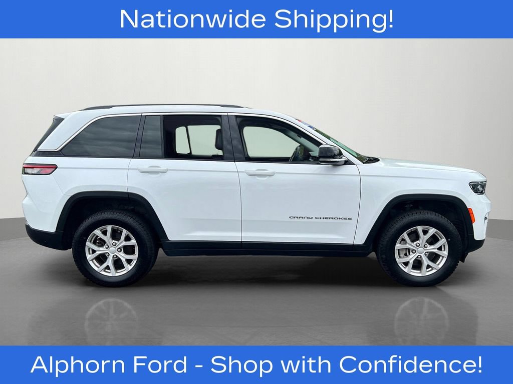 Used 2023 Jeep Grand Cherokee Limited AWD/4WD image 2