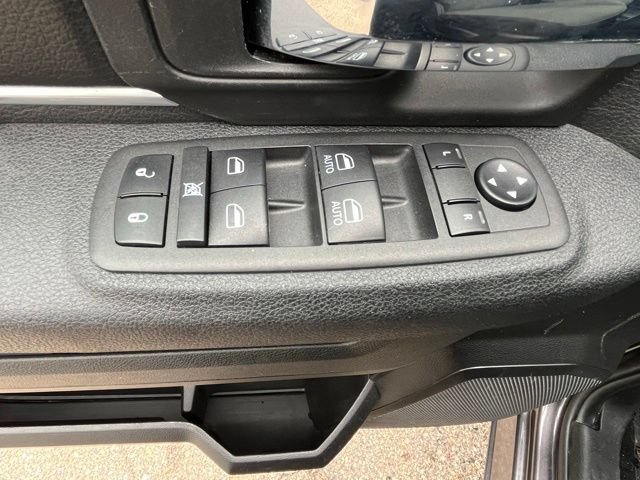 Used 2024 RAM 1500 Warlock AWD/4WD image 21