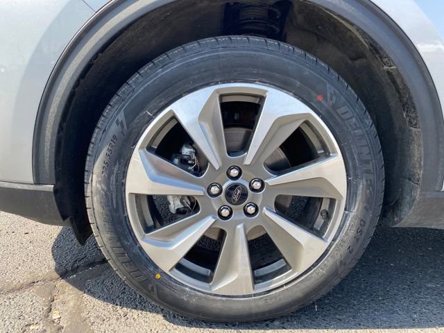 Used 2023 Ford Escape Platinum AWD/4WD image 23