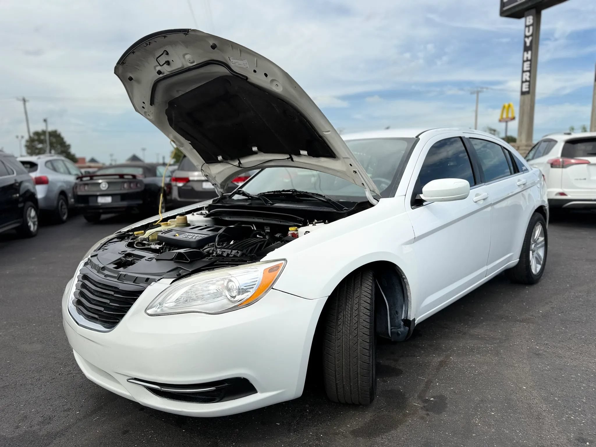 Used 2013 Chrysler 200 Touring FWD image 11