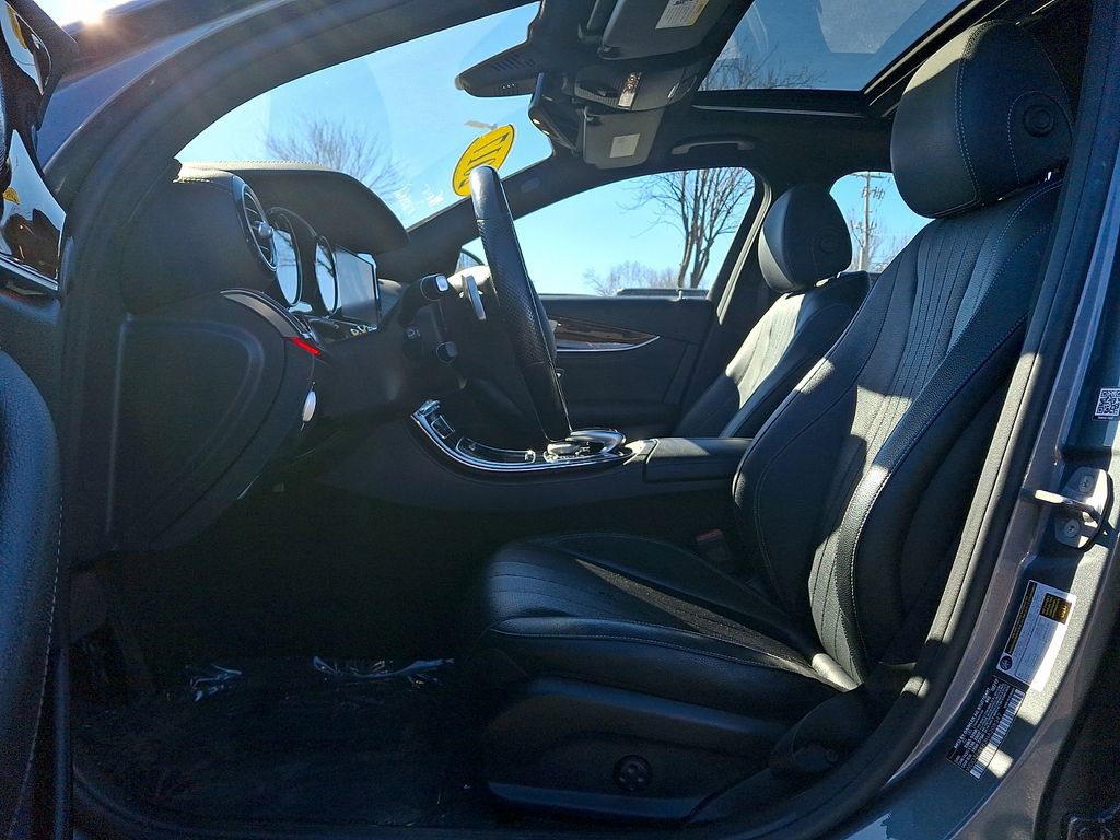 Used 2017 Mercedes-Benz E 300 4MATIC image 13