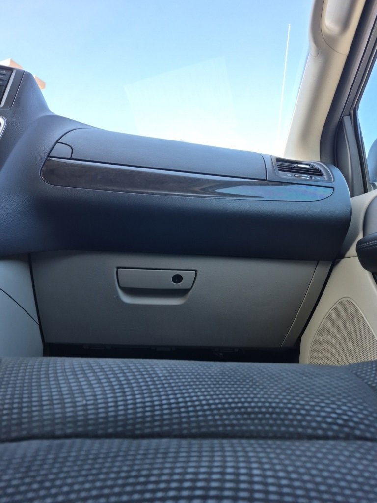 Used 2020 Dodge Grand Caravan SE w/ UConnect Hands-Free Group image 45