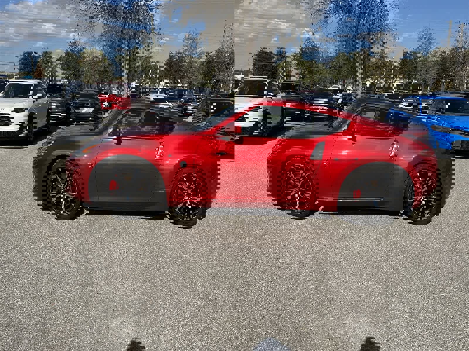 Used 2020 Nissan 370Z w/ Sport Package image 3