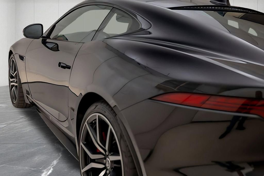 Used 2024 Jaguar F-TYPE R AWD/4WD image 10