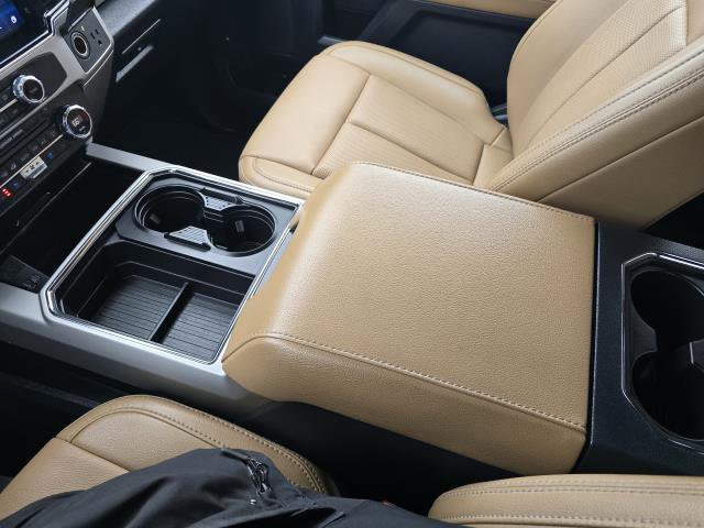 Used 2022 Ford F250 Lariat w/ Chrome Package image 27