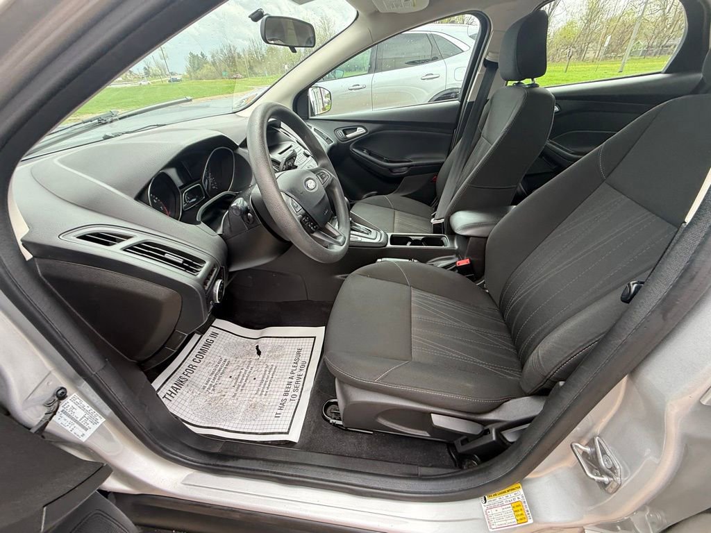 Certified 2017 Ford Focus SE image 21