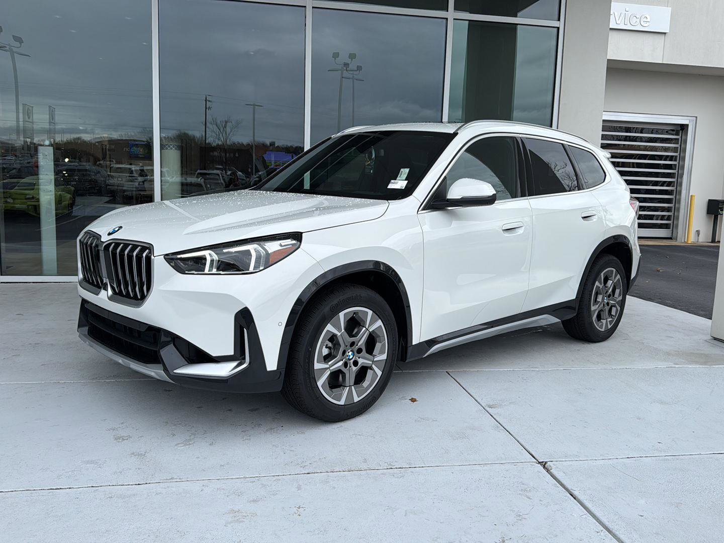 New 2026 BMW X1 xDrive28i w/ Technology Package image 2