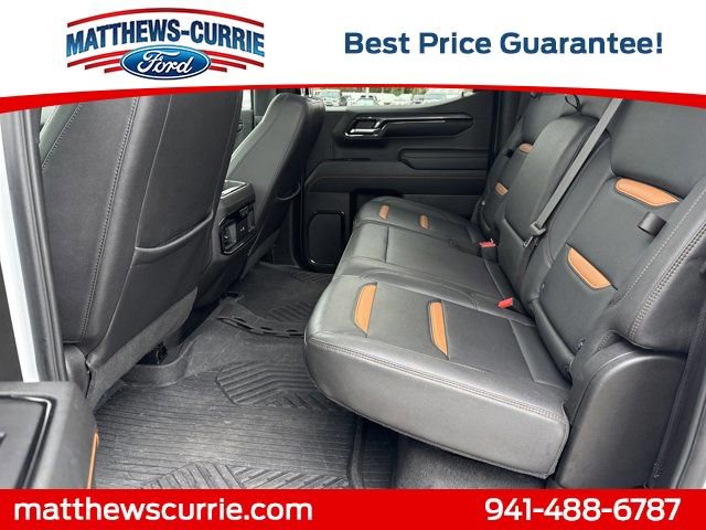 Used 2024 GMC Sierra 1500 AT4 w/ Technology Package image 12
