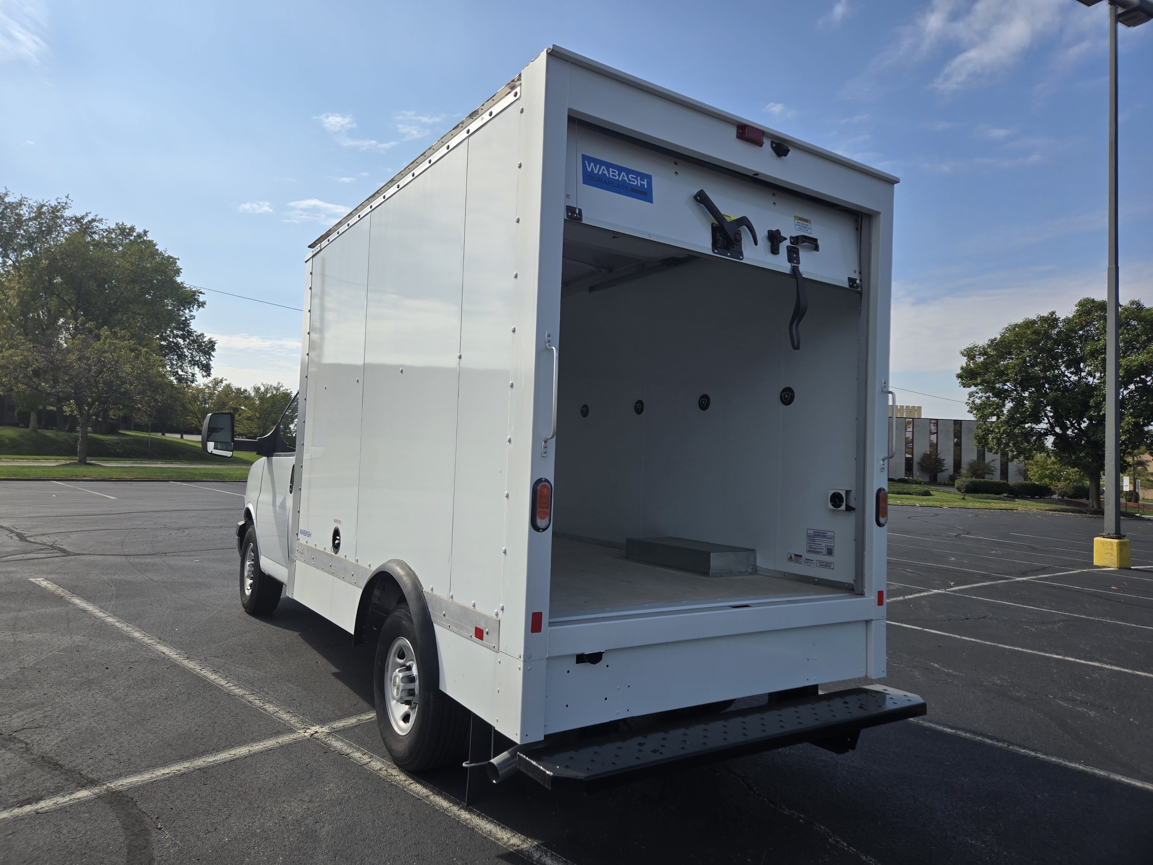 New 2024 Chevrolet Express 3500 w/ Power Convenience Package RWD image 30