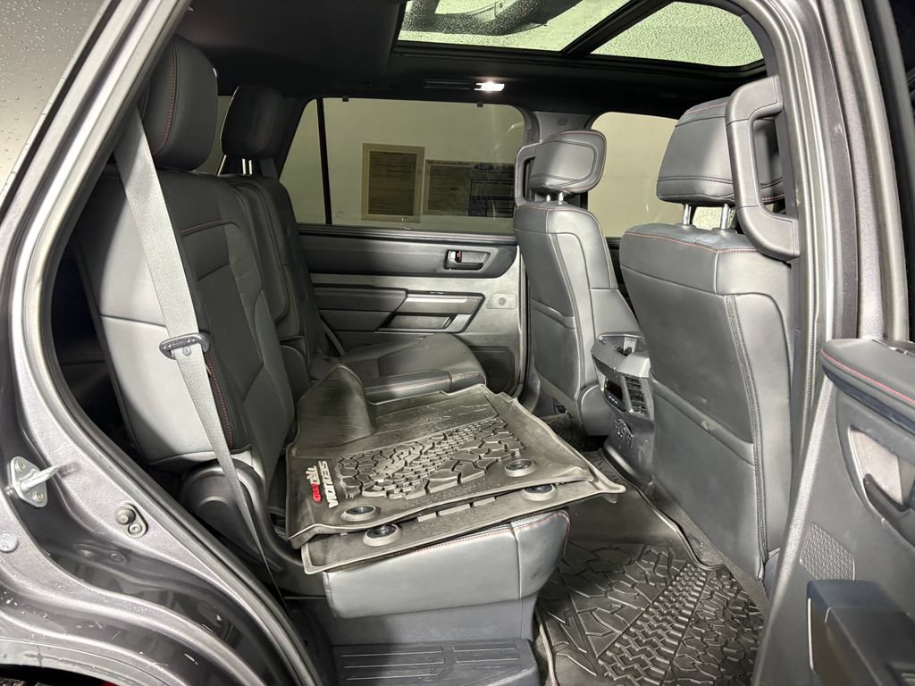 Used 2025 Toyota Sequoia TRD Pro AWD/4WD image 39