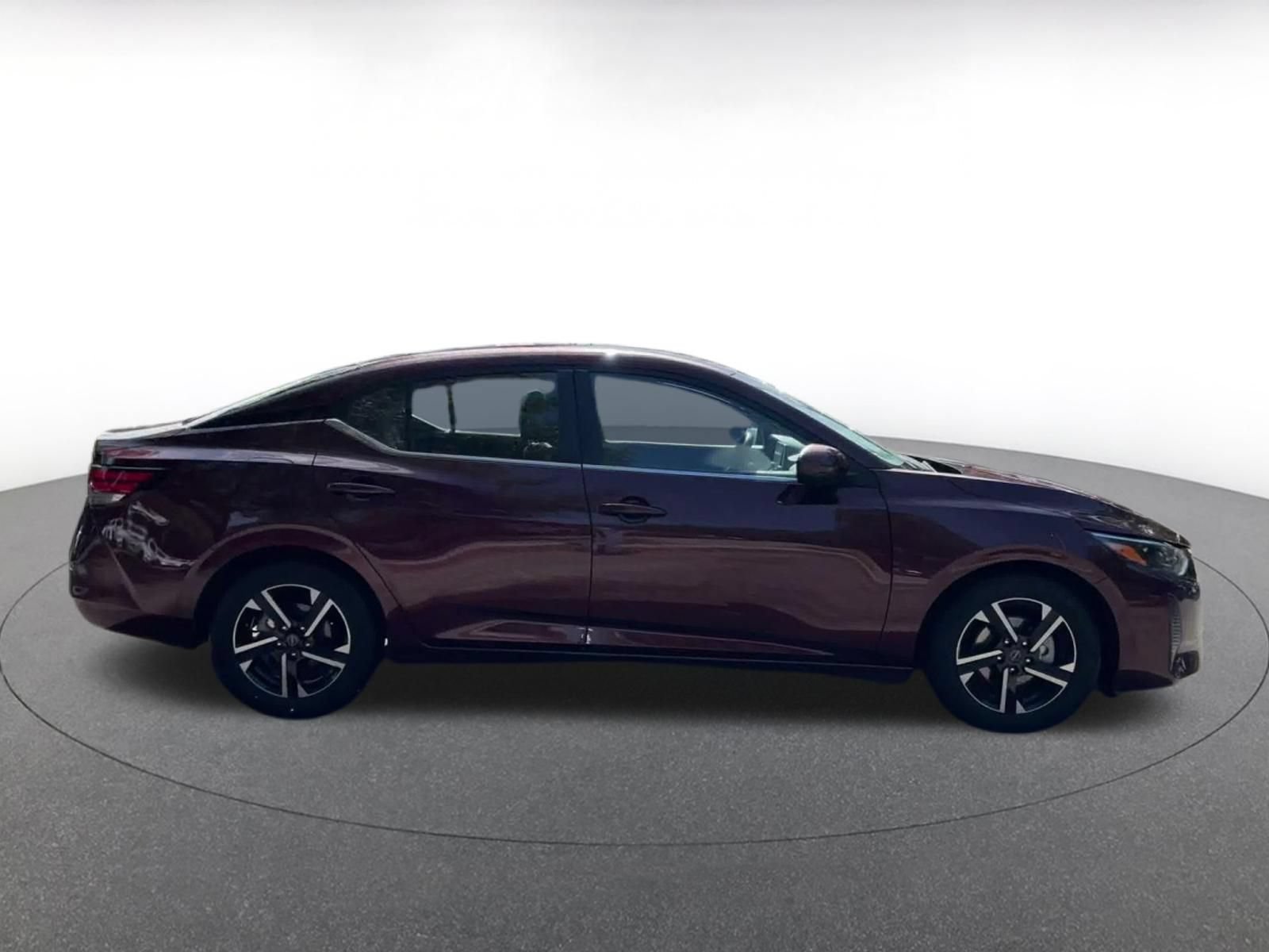 Used 2025 Nissan Sentra SV FWD image 15
