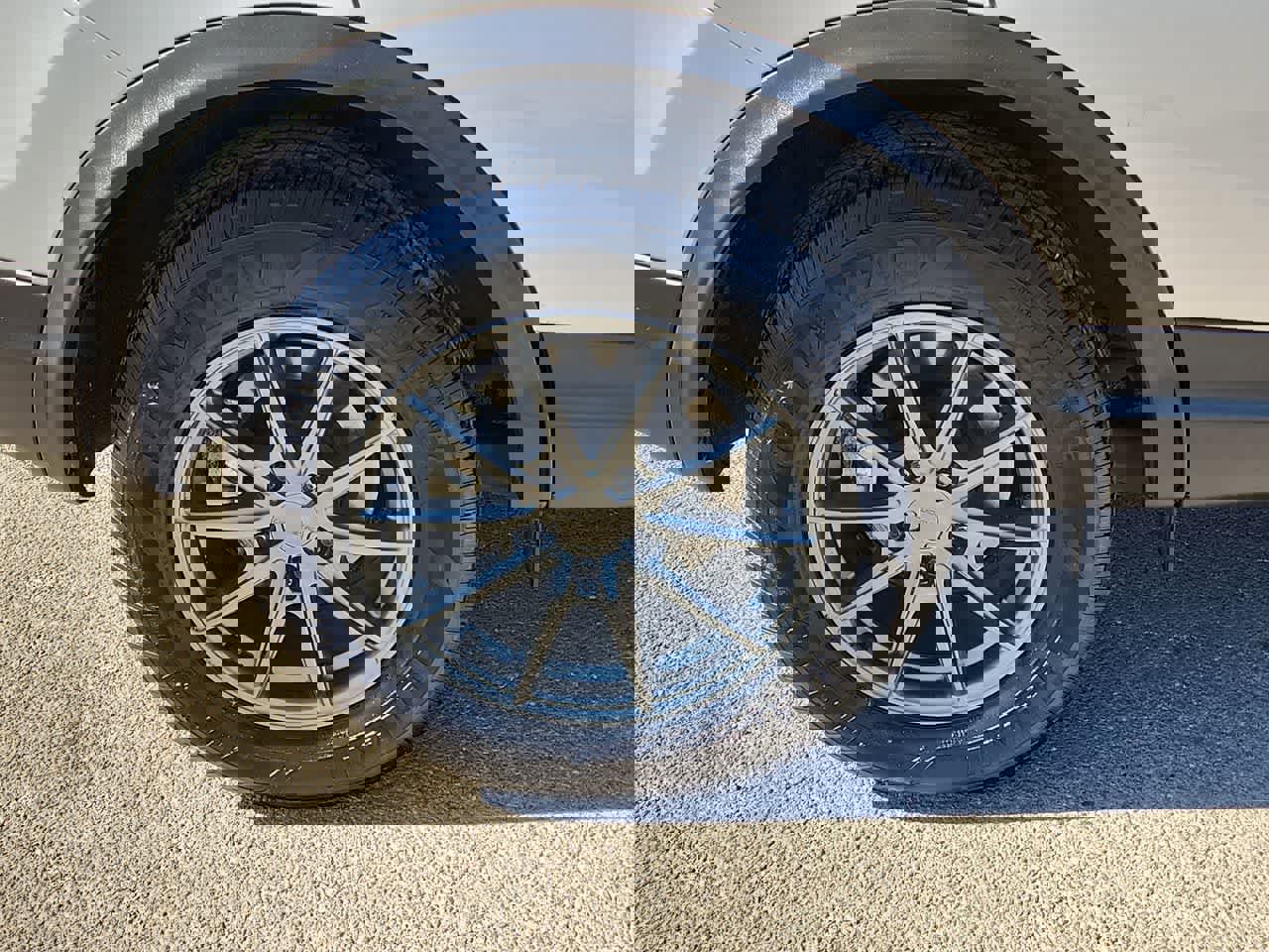 Used 2020 Nissan Rogue Sport S image 12