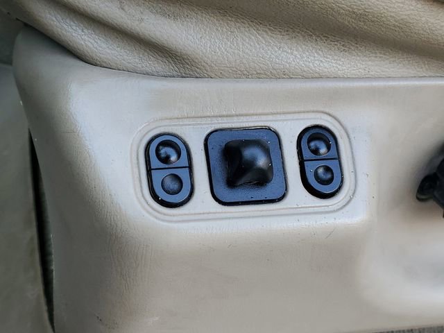 Used 2006 Ford F250 Lariat image 11