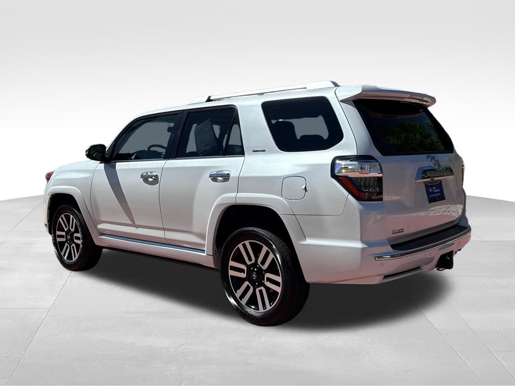 Used 2024 Toyota 4Runner Limited AWD/4WD image 5