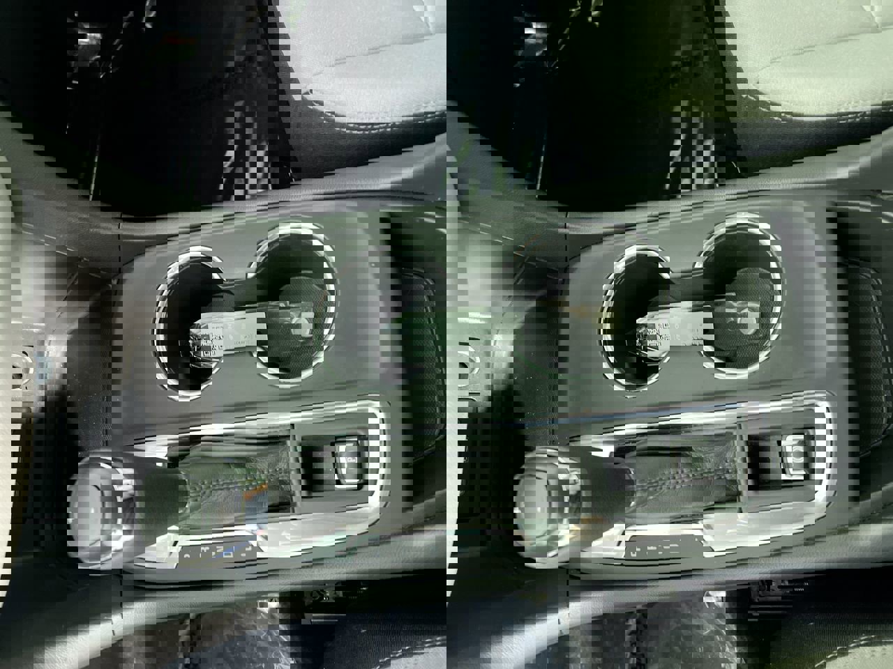 Used 2020 Chevrolet Equinox LT image 22