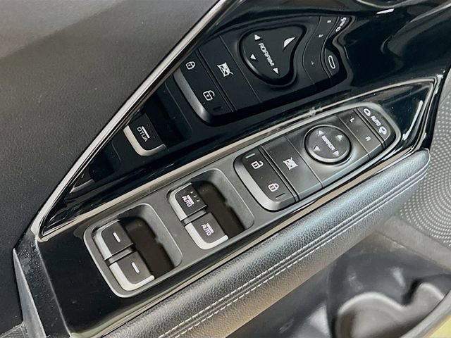Used 2022 Kia Niro EX Premium image 18